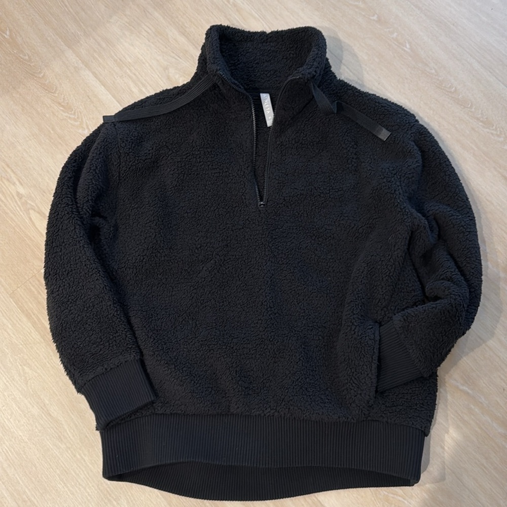 Athleta Talus half zip fleece top with front pocket! Worn once